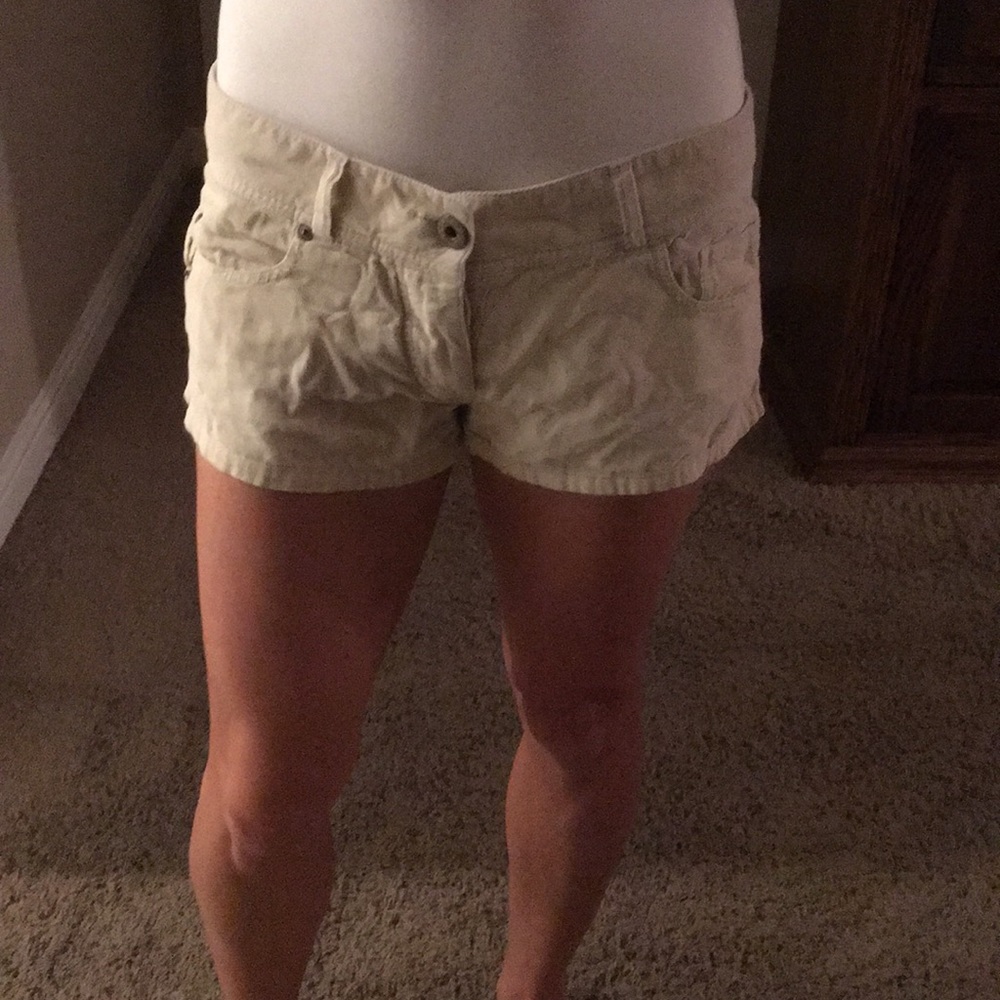 Volcom size 5 shorts